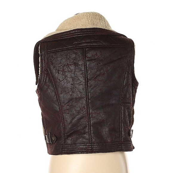 Bar III Shearling Fuzzy Furry Vest - Picture 5 of 7